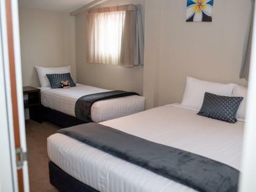 Riverstone Motel