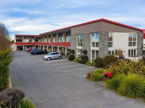 Riverstone Motel