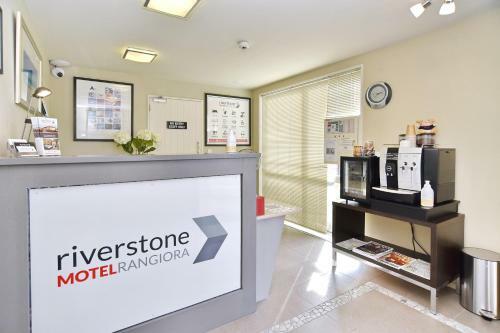 Riverstone Motel