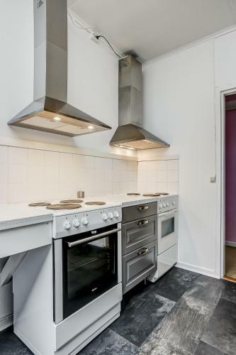Stf Hostel L�rbro/grannen