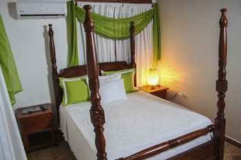 Hotel Sea Breeze