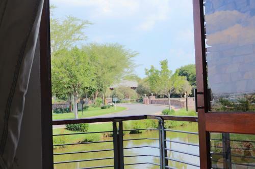 Lodge Tintswalo Waterfall