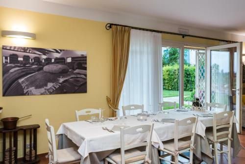 Hostal Agriturismo Acetaia Sereni