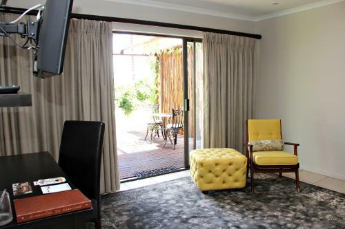 Hostal Browns Manor