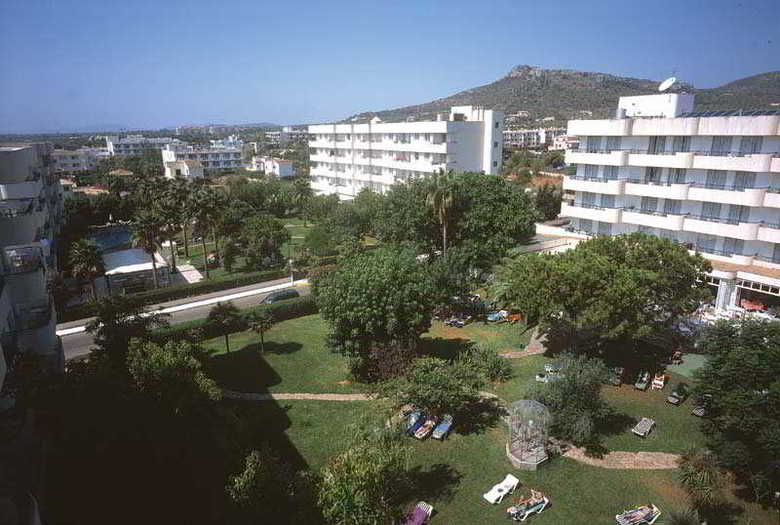 Aparthotel Tropicana (.)