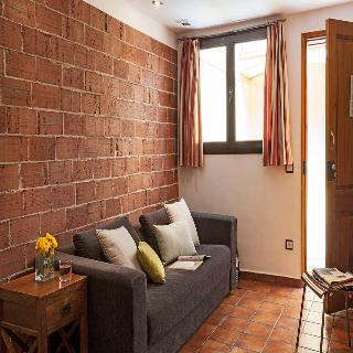 Ainb Las Ramblas-guardia Apartments