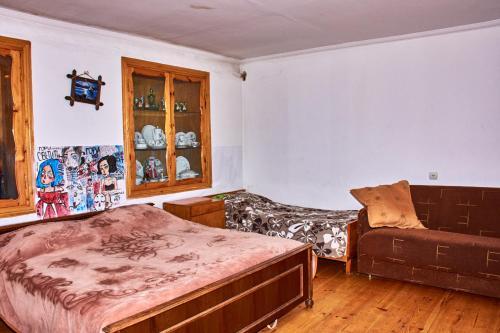 Hostal Svetlana Guest House