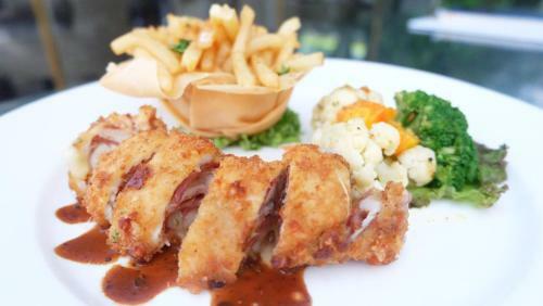Royal Hotel Bogor