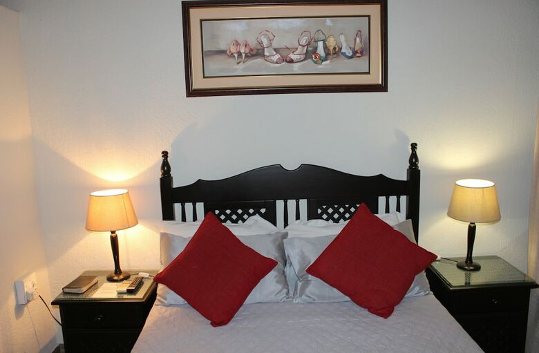 Hostal Royal Game Guest House