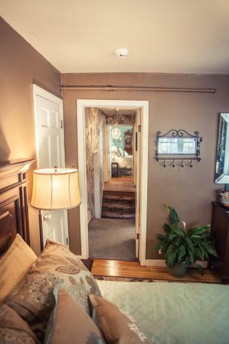 Silver Heart Inn Bed And Breakfast