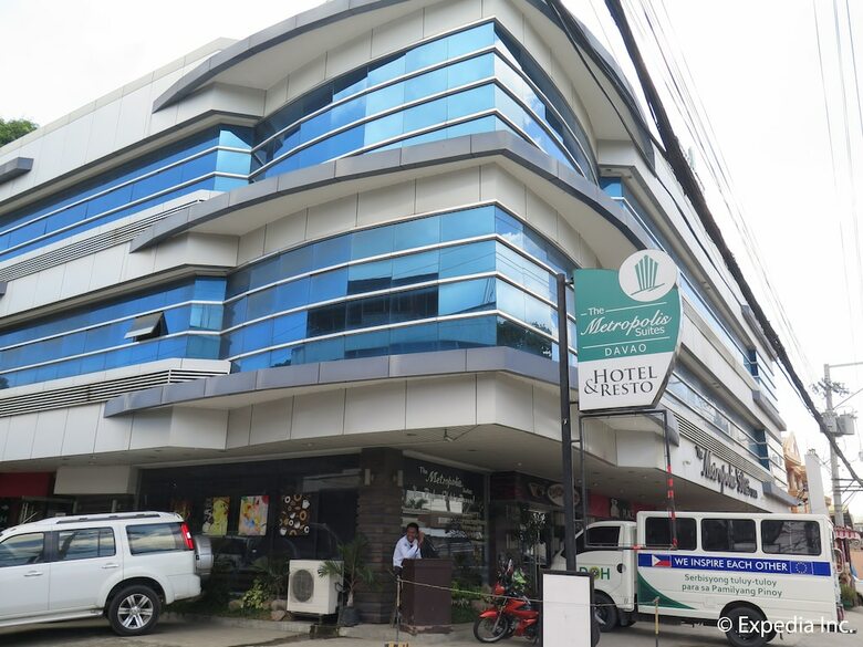 Hotel The Metropolis Suites Davao
