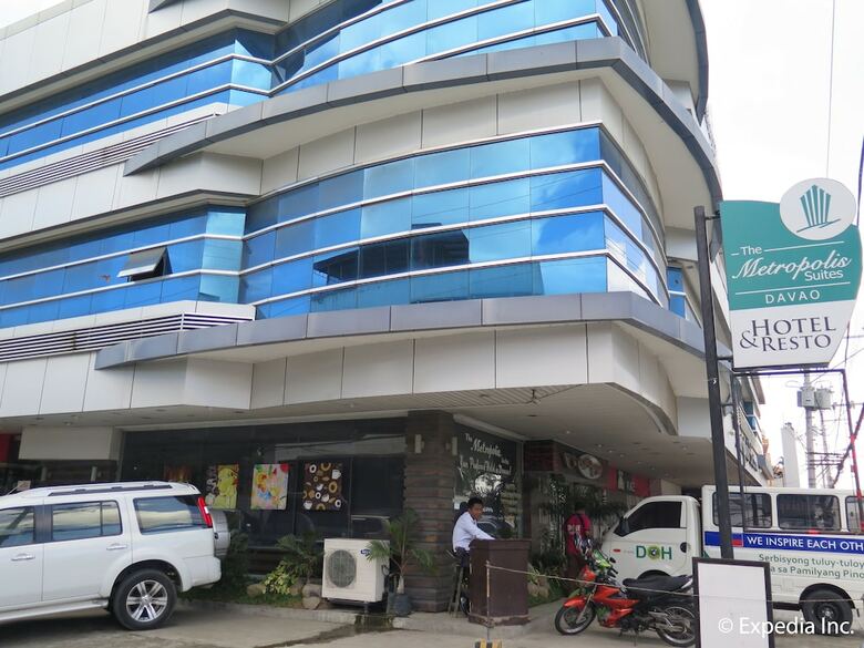 Hotel The Metropolis Suites Davao