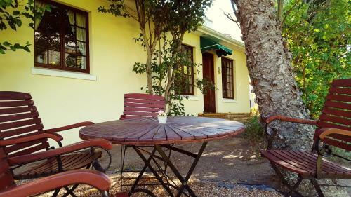 Hostal Palm House Luxury Guest House