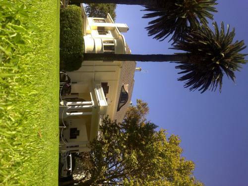 Hostal Palm House Luxury Guest House