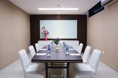 Hotel Midtown Xpress Kusuma Bangsa Surabaya