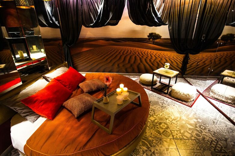 Silk Motel