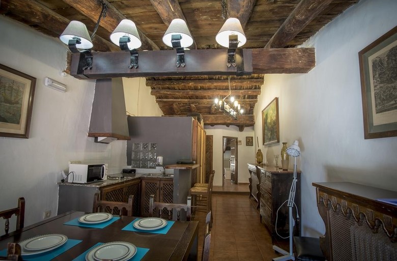Agroturismo Complejo Rural Font Del Roser