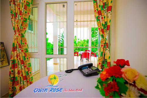 Owin Rose Hotel