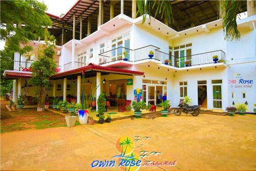 Owin Rose Hotel
