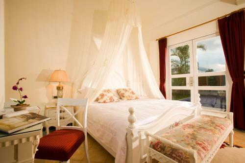 Hotel Papago International Resort