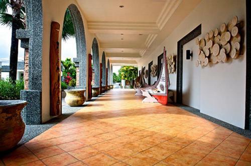 Hotel Papago International Resort