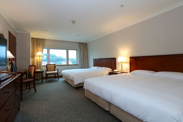 Evergreen Laurel Hotel, Keelung