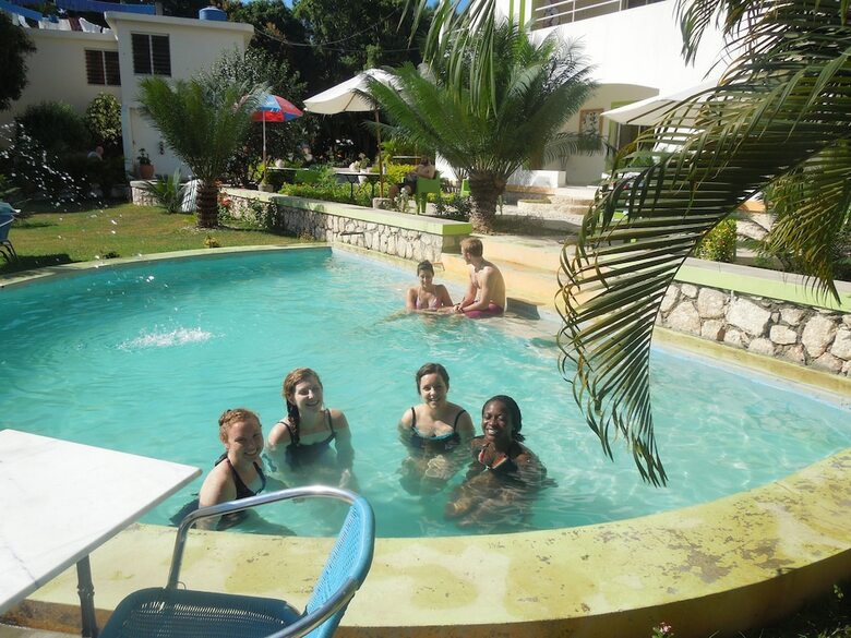 Hotel Kabic Beach Club