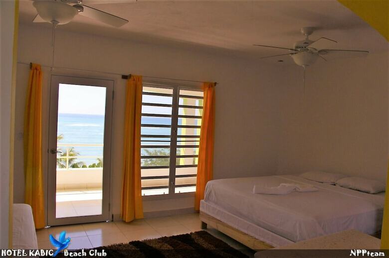 Hotel Kabic Beach Club