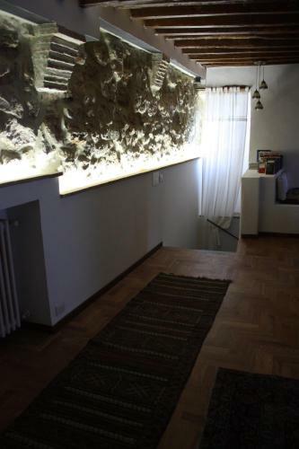 B&b44
