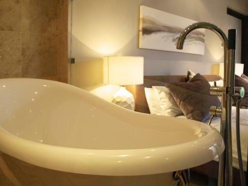 Hostal Laluxe