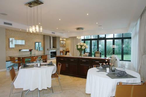 Hostal Laluxe
