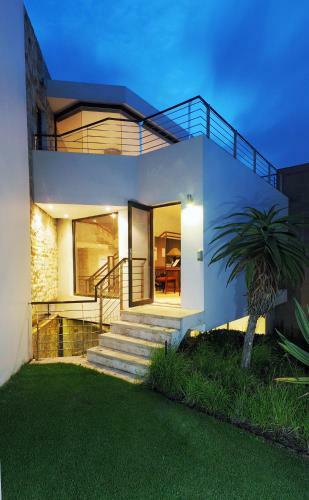 Hostal Laluxe