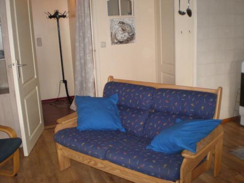 Hostal Cozy Holiday Home In Kollumerland Near Forest