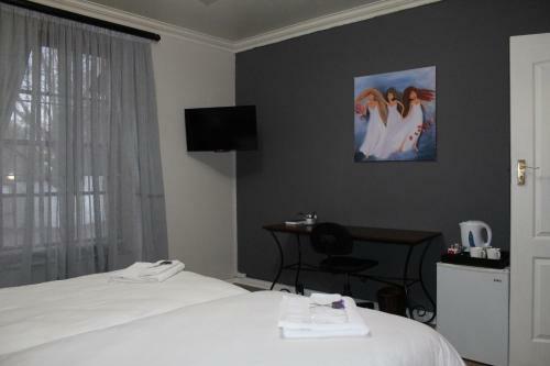 Hostal 3 Liebeloft Guest House