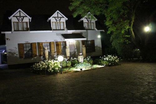 Hostal 3 Liebeloft Guest House