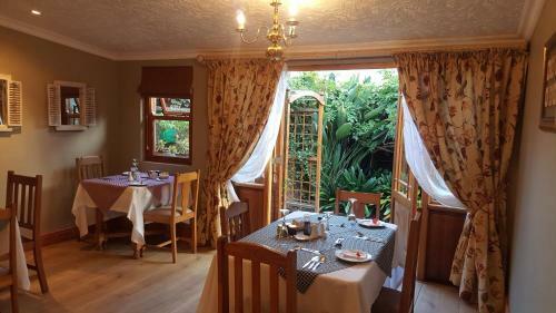 Hostal Villa Ora Guesthouse