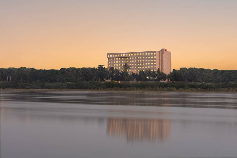 The Gateway Hotel Athwalines