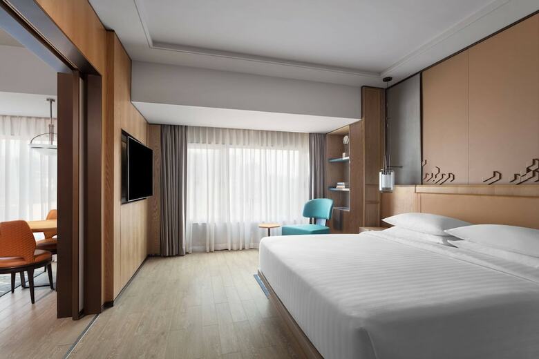 The Gateway Hotel Athwalines