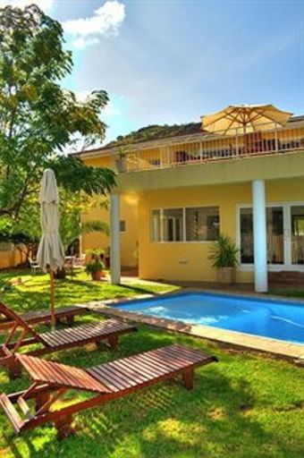 Hostal Villa Moringa Guesthouse