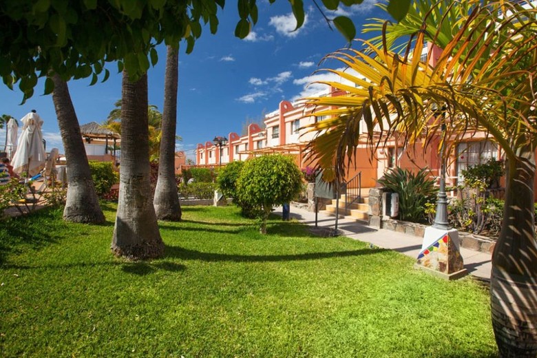Apartamentos Jard�n Del Sol