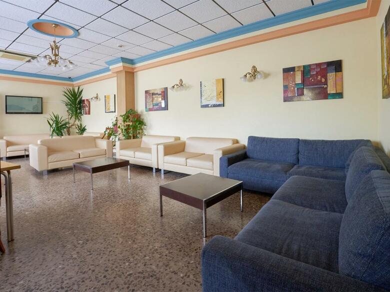 Hotel La Rueda