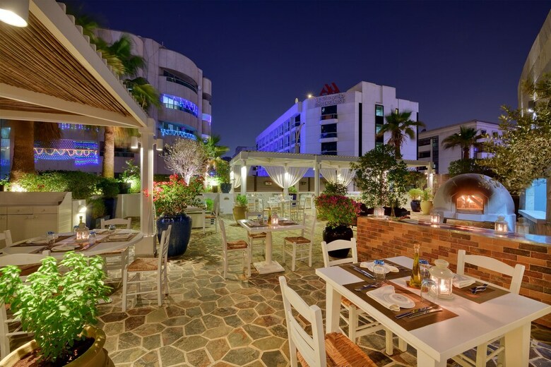 Hotel Majestic Tower