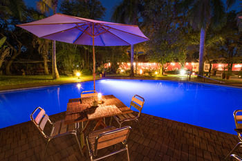Sefapane Lodge And Safaris