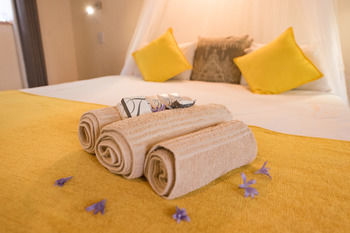 Sefapane Lodge And Safaris