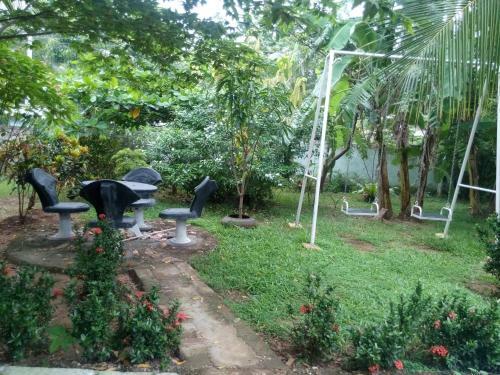 Hostal Walawa Cottage