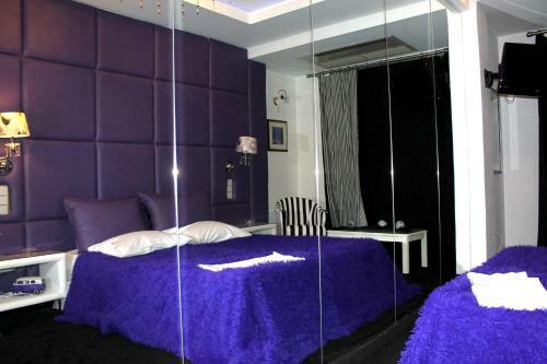 Carol Hotel