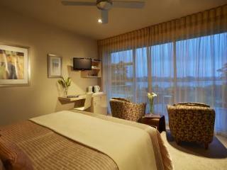 Bed & Breakfast Almyra Waterfront Lodge