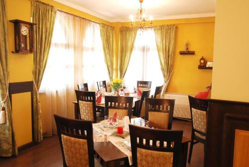Hostal Curtea Brancoveneasc?