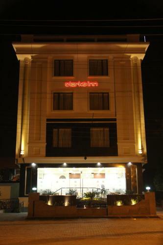 Bed & Breakfast Clarks Inn Mathura