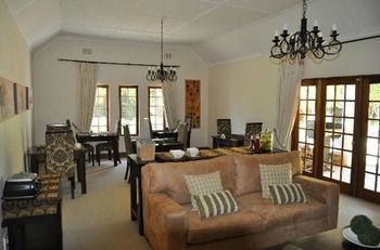 Bed & Breakfast Nut Grove Manor